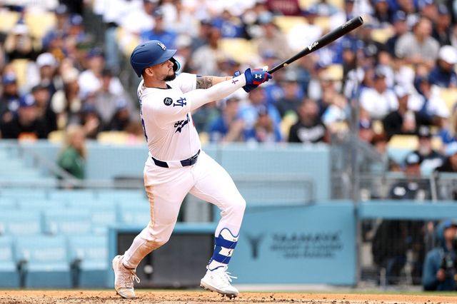 LA 다저스 앤디 파헤스가 정규시즌 경기에 출전해 타격하고 있다. AFP 연합뉴스