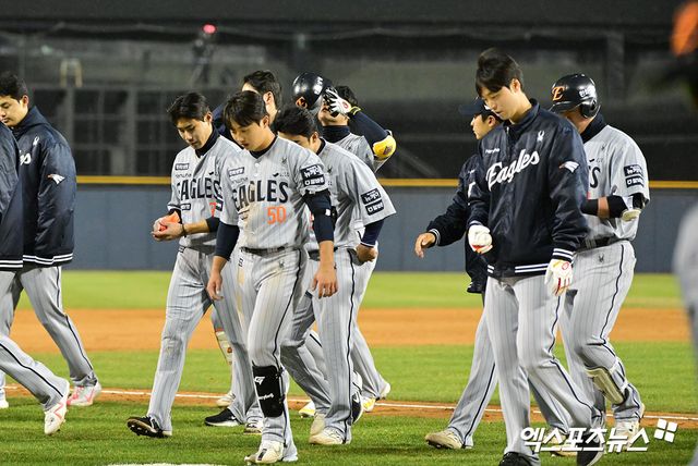 한화는 지난달 25-27일 잠실구장에서 열린 '2025 신한 SOL Bank KBO 리그' LG와 정규시즌 1~3번째 맞대결에서 27이닝 1득점으로 타격 침체를 겪으며 시리즈 싹쓸이 패배를 당했다. 엑스포츠뉴스 DB