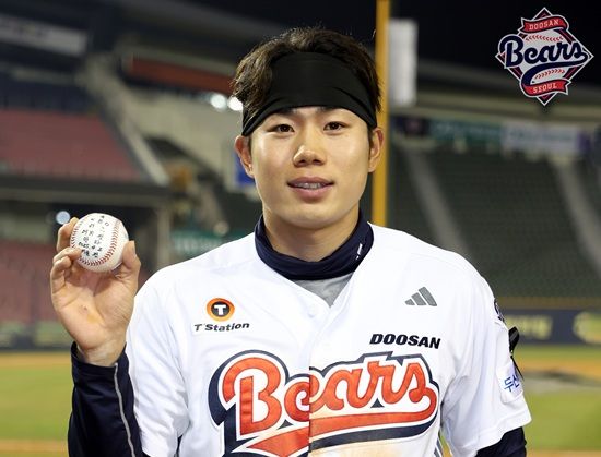 두산 베어스 내야수 오명진이 지난 2일 잠실 키움전에서 데뷔 첫 안타를 때렸다. 두산 베어스