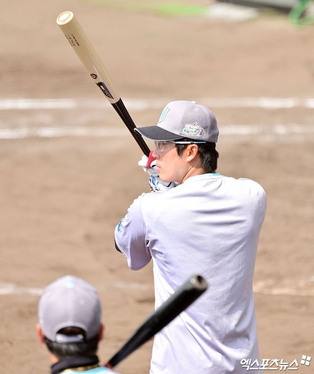 KT 내야수 허경민은 3일 수원 KT위즈파크에서 열릴 '2025 신한 SOL Bank KBO 리그' LG와 정규시즌 두 번째 맞대결에서 결장한다. 허리 주사 치료를 받아 하루 휴식이 필요하다. 엑스포츠뉴스 DB