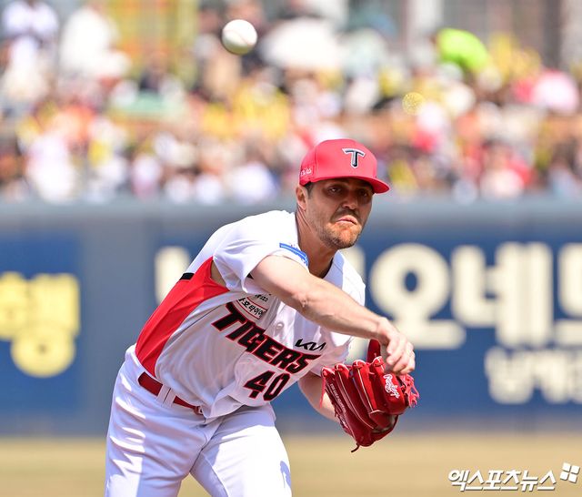 22일 오후 광주기아챔피언스필드에서 열린 '2025 신한 SOL Bank KBO리그' NC 다이노스와 KIA 타이거즈의 개막전 경기, 1회초 KIA 선발투수 네일이 공을 힘차게 던지고 있다. 엑스포츠뉴스 DB