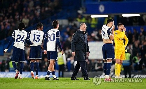 토트넘이 4일(한국시간) 영국 런던에 있는 스탬포드 브릿지에서 열린 첼시와의 2024-2025시즌 프리미어리그 30라운드 맞대결에서 0-1로 패했다.&nbsp; 손흥민이 풀타임을 소화했지만, 토트넘은 최근 리그에서 4경기 무승(1무 3패)의 늪에 빠지면서 순위를 끌어올리지 못했다.연합뉴스