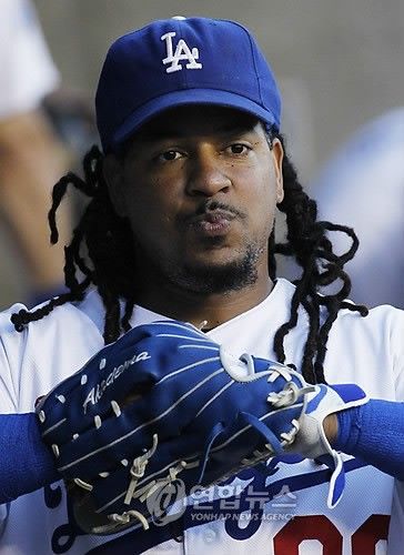 미국 메이저리그 통산 555홈런에 빛나는 강타자 매니 라미레즈가 오는 5월 한국을 방문, 메이저리그 레전드와 KBO리그 레전드들의 맞대결 계획을 밝힌다. 사진 연합뉴스