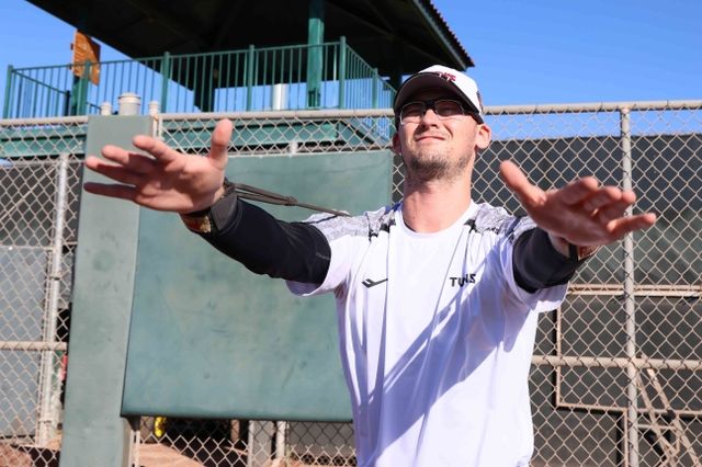 LG 단기 외국인 투수 윈은 30일 이천챔피언스파크에서 열린 '2025 메디힐 KBO 퓨처스리그' 롯데전에 선발 등판했다. 홈런 하나를 맞았지만, 볼넷을 내주지 않으며 2이닝 1실점을 기록했다. LG 트윈스