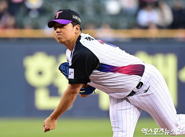 LG 투수 송승기는 29일 대전한화생명볼파크에서 열린 '2025 신한 SOL Bank KBO 리그' 한화와 주중 3연전 첫 번째 경기에서 선발 등판했다. 생애 첫 원정 선발 등판에서 피홈런 두 방에 발목 잡혀 5이닝 3실점으로 패전 투수가 됐다. 엑스포츠뉴스 DB
