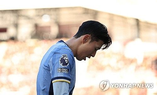 토트넘 팬 매체 '토트넘 홋스퍼 뉴스'는 지난 29일(한국시간) 다가오는 보되/글림트(노르웨이)와의 유럽축구연맹(UEFA) 유로파리그 4강 1차전에 나설 예상 선발 라인업을 내놨다.&nbsp;손흥민의 자리는 또 없다. 연합뉴스