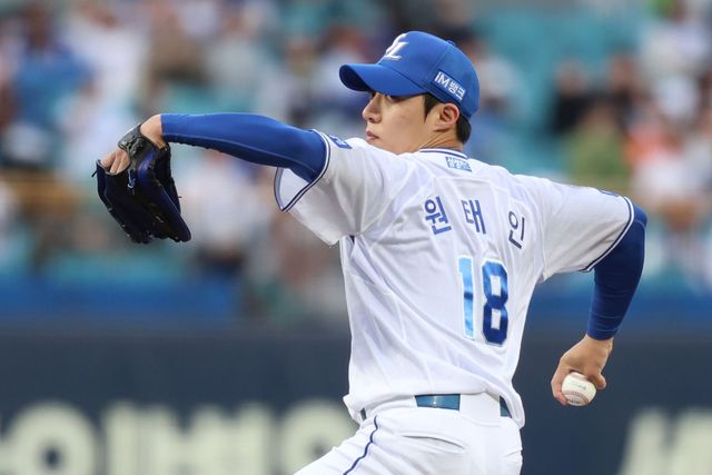 4일 대구삼성라이온즈파크에서 열린 2025 신한 SOL Bank KBO리그 한화 이글스와 삼성 라이온즈의 경기, 삼성이 완승을 거뒀다. 삼성 선발 원태인은 7이닝 무실점으로 호투를 펼쳤다. 삼성 라이온즈