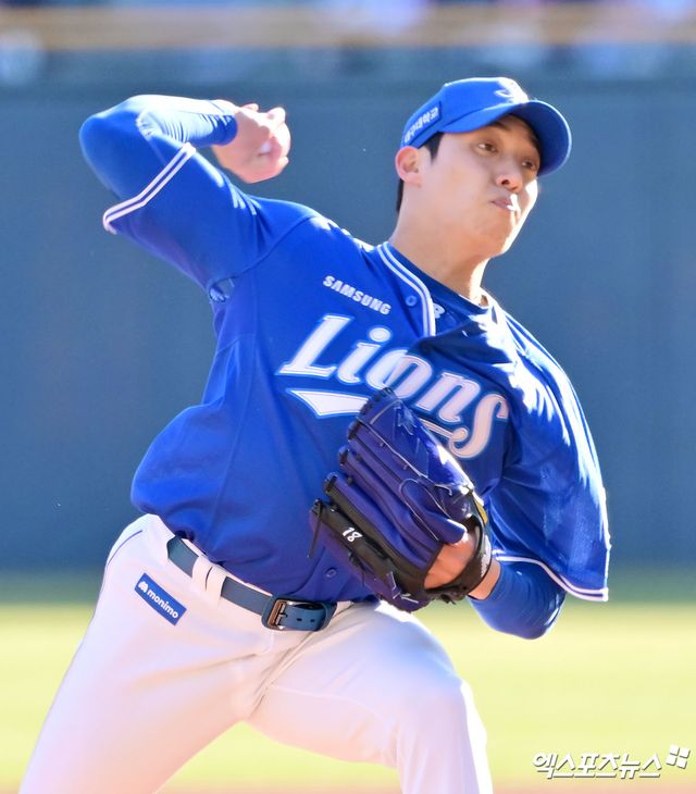 삼성 라이온즈 신인 좌완 배찬승이 개막 초반부터 인상적인 투구를 선보이면서 신인왕 유력 후보로 부상하는 분위기다. 팀 선배 원태인도 배찬승의 구위를 칭찬하면서 조금 더 공격적인 투구를 주문했다. 엑스포츠뉴스 DB