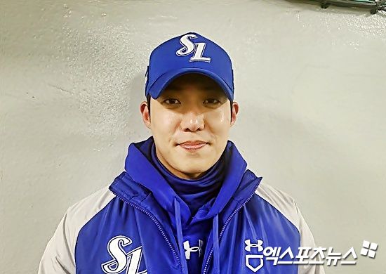 삼성 라이온즈 신인 좌완 배찬승이 개막 초반부터 인상적인 투구를 선보이면서 신인왕 유력 후보로 부상하는 분위기다. 팀 선배 원태인도 배찬승의 구위를 칭찬하면서 조금 더 공격적인 투구를 주문했다. 엑스포츠뉴스 DB