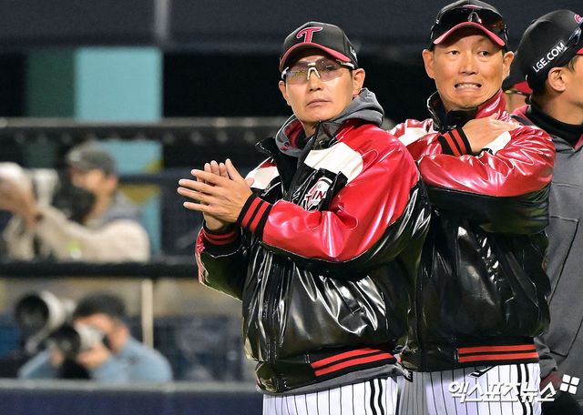 염경엽 LG 감독은 6일 잠실구장에서 열릴 '2025 신한 SOL Bank KBO 리그' KIA와 정규시즌 두 번째 맞대결을 앞두고 미소를 숨기지 않았다. 정규시즌 9승 1패로 상승세를 탄 팀 상황에 기쁜 마음을 표현했다. 엑스포츠뉴스 DB