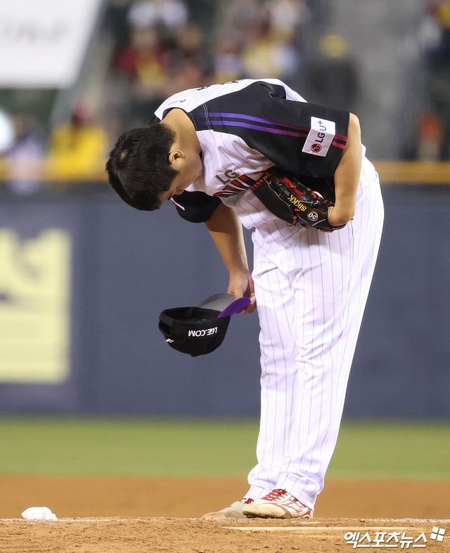 LG 투수 장현식은 6일 잠실구장에서 열린 '2025 신한 SOL Bank KBO 리그' KIA와 정규시즌 2차전에서 구원 등판했다. 9회초 공격을 깔끔하게 막아내며 1이닝 무실점을 기록했다. 지난 4일 부상 복귀 후 제 궤도에 오른 듯 빼어난 투구를 선보이고 있다. 엑스포츠뉴스 DB