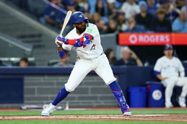 미국프로야구 토론토 블루제이스가 7일 블라디미르 게레로 주니어와 14년 5억 달러 규모의 연장 계약에 합의했다. 아직 구단의 공식 발표는 나오지 않았으며, 이번 계약은 종전 조지 스프링어의 6년 1억 5000만 달러 계약을 뛰어넘는 구단 역사상 최대 규모의 계약이다. AFP 연합뉴스