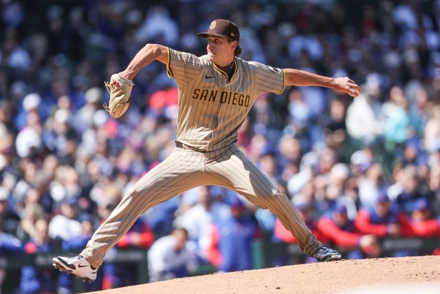 샌디에이고 파드리스 좌완투수 카일 하트가 7일 미국 일리노이주 시카고의 리글리필드에서 열린 2025 미국프로야구 메이저리그 시카고 컵스와의 홈경기에 선발 등판해 ⅔이닝 2피안타 4볼넷 5실점을 기록했다. AFP 연합뉴스