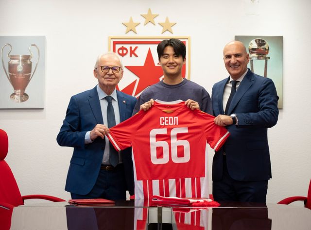 FK츠르베나 즈베즈다는 7일(한국시간) 세르비아 베오그라드에 위치한 스타디온 라이코 미티치에서 열린 OFK 베오그라드와의 2024-2025시즌 세르비아 수페르리가 30라운드 홈경기에서 3-1 승리를 거뒀다. 이날 승리로 즈베즈다는 리그 조기 우승을 확정지었다. 대한민국 국가대표 풀백 설영우는 이날 선발로 나와 90분 풀타임을 소화하면서 팀의 승리와 조기 우승에 일조했다. 지난해 여름 울산HD를 떠나 즈베즈다에 합류한 설영우는 데뷔 시즌에 트로피를 들어올렸다. 즈베즈다 SNS