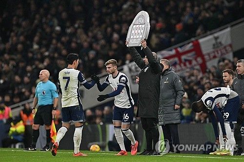 유럽축구이적시장 전문 기자 파브리치오 로마노가 지난 7일(한국시간) 자신의 사회관계망서비스(SNS) X를 통해 토트넘이 베르너를 완전영입하지 않는다고 전했다. 연합뉴스