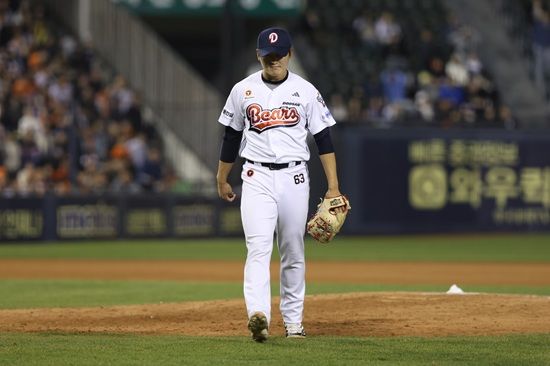 두산 베어스 투수 김택연이 지난 8일 잠실 한화전에서 2이닝 22구 퍼펙트 피칭으로 팀 승리에 힘을 보탰다. 두산 베어스