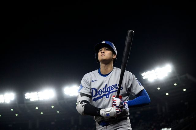 LA 다저스 오타니 쇼헤이가 2025 미국 메이저리그 정규시즌 경기에서 타석에 들어서고 있다. AP 연합뉴스