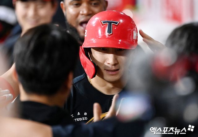 KIA 외야수 나성범은 9일 사직구장에서 열린 '2025 신한 SOL Bank KBO 리그' 롯데와 정규시즌 두 번째 맞대결에서 3번타자 우익수로 선발 출전했다. 3회초 도망가는 2점 홈런을 쳐 공격에 활력을 불어넣었다. 엑스포츠뉴스 DB