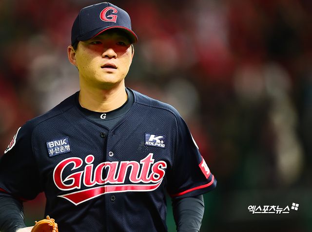 롯데 투수 박시영은 9일 사직구장에서 열릴 '2025 신한 SOL Bank KBO 리그' KIA와 정규시즌 두 번째 맞대결을 앞두고 1군에 콜업됐다. 지쳐 있는 롯데 불펜에 활력을 불어넣길 주길 많은 기대를 받고 있다. 엑스포츠뉴스 DB