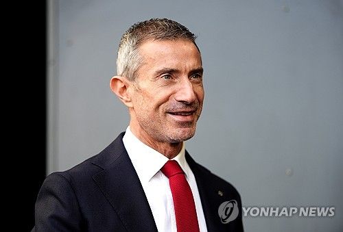 이탈리아 매체 '코리에레 델레 스포르트'가 지난 9일(한국시간) 나폴리가 다가오는 여름 이적시장에 케빈 더브라위너를 비롯해 다른 영입 명단을 추리고 있다고 소개하면서 이강인도 명단에 있다고 전했다.&nbsp;연합뉴스