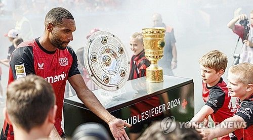 스카이스포츠 독일이 10일(한국시간) 독점 보도를 통해 바이에른 뮌헨이 요나단 타와 구체적인 협상을 진행하고 있다고 전했다.&nbsp;연합뉴스