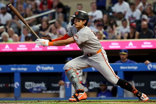 샌프란시스코 자이언츠 외야수 이정후가 11일 미국 미네소타주 미니애폴리스의 타깃 필드에서 열린 2025 미국프로야구 메이저리그 미네소타 트윈스와의 원정경기에 3번타자 겸 중견수로 선발 출전해 3타수 무안타를 기록했다. 이정후의 시즌 타율은 0.293에서 0.287로 하락했다. AP 연합뉴스