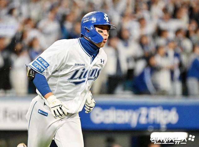 삼성 라이온즈 김영웅이 경기에서 홈런을 친 뒤 베이스를 돌고 있다. 엑스포츠뉴스 DB