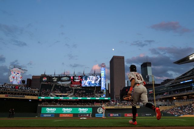샌프란시스코 자이언츠 외야수 이정후가 11일 미국 미네소타주 미니애폴리스의 타깃 필드에서 열린 2025 미국프로야구 메이저리그 미네소타 트윈스와의 원정경기에 3번타자 겸 중견수로 선발 출전해 3타수 무안타를 기록했다. 이정후의 시즌 타율은 0.293에서 0.287로 하락했다. AP 연합뉴스