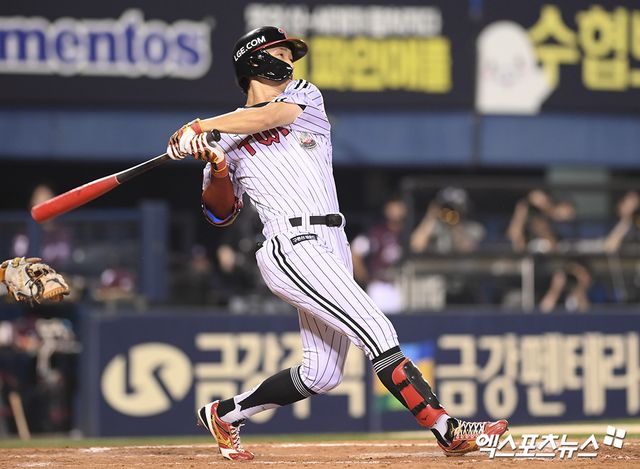 LG 외야수 박해민은 14일 잠실구장에서 열린 '2025 신한 SOL Bank KBO 리그' 키움과 주중 3연전 두 번째 경기에서 1번타자 중견수로 선발 출전했다. 3회말 도루 2개를 기록해 공격에 활력을 불어넣었다. 엑스포츠뉴스 DB