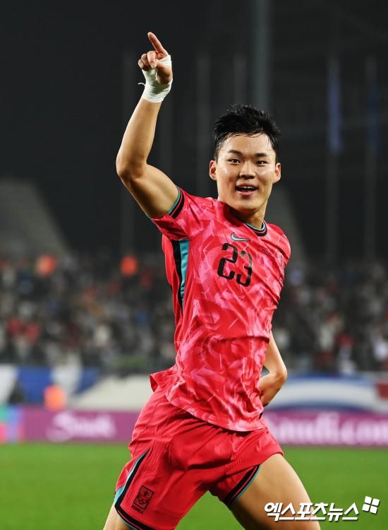 벨기에 매체 '포트발크란트'가 13일(한국시간) 벨기에 주필러리그 헹크가 주요 선수들의 이적이 예상되면서 오현규가 주전 자리를 꿰찰 거라고 전했다.&nbsp;엑스포츠뉴스DB