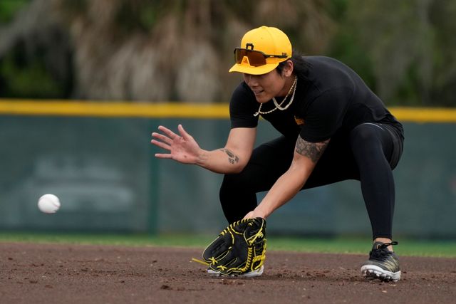 미국 메이저리그 피츠버그 파이리츠의 배지환이 14일(한국시간) 미국 뉴욕의 시티필드에서 열린 2025 메이저리그 뉴욕 메츠와 원정 경기에 8번 타자 겸 중견수로 선발 출전, 2타수 무안타 1볼넷을 기록했다. 사진 연합뉴스