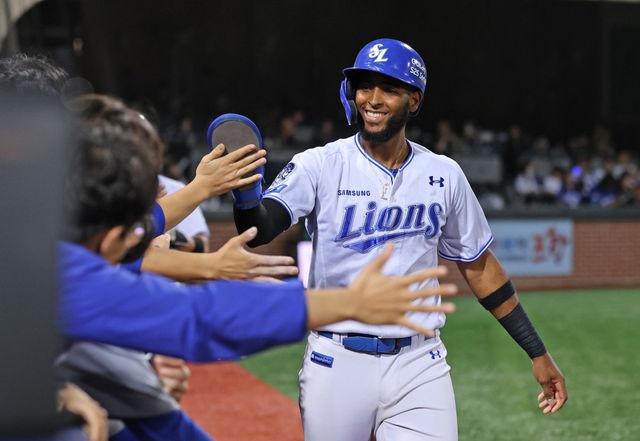 삼성 라이온즈 르윈 디아즈. 삼성 라이온즈
