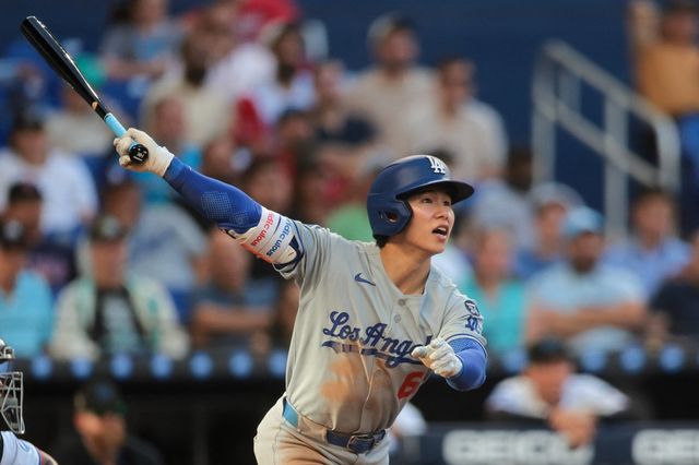 LA 다저스 김혜성이 미국 메이저리그 경기에 출전해 타격하고 있다. 김혜성은 18일 LA 에인절스전 선발 명단에서 제외됐다. REUTERS 연합뉴스