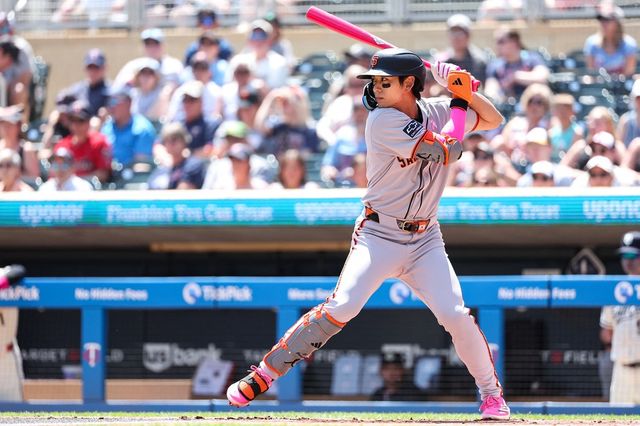 샌프란시스코 자이언츠 이정후가 미국 메이저리그 경기에 출전해 타격하고 있다. REUTERS 연합뉴스