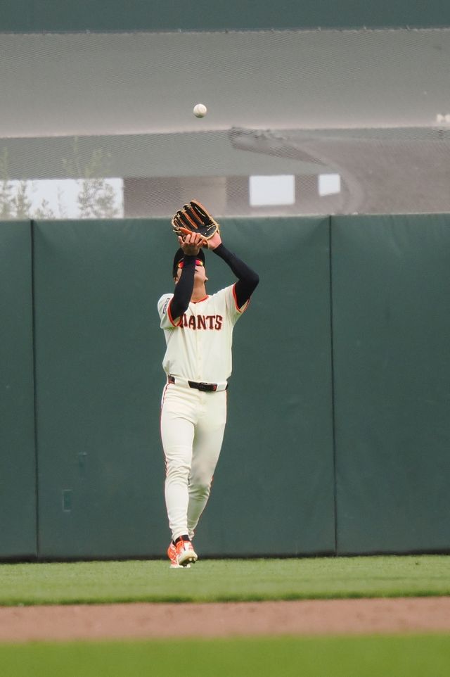 샌프란시스코 자이언츠 외야수 이정후가 19일 미국 캘리포니아주 샌프란시스코의 오라클파크에서 열린 2025 미국프로야구 메이저리그 애슬레틱스와의 홈경기에 3번타자 겸 중견수로 선발 출전해 4타수 무안타를 기록했다. REUTERS 연합뉴스