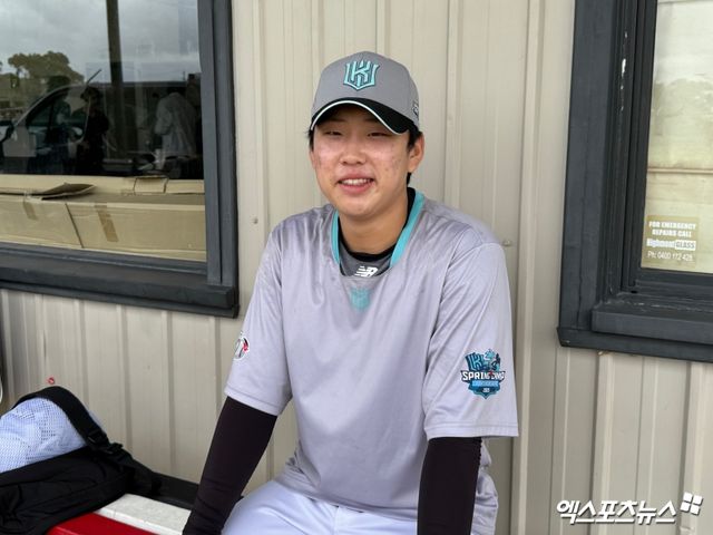 KT 위즈 우완 루키 김재원이 지난 18일 잠실 LG 트윈스전에서 프로 무대 데뷔 첫 1군 등판을 가졌다. 1이닝 무실점으로 성공적인 데뷔전을 치렀다. 사진 엑스포츠뉴스 DB