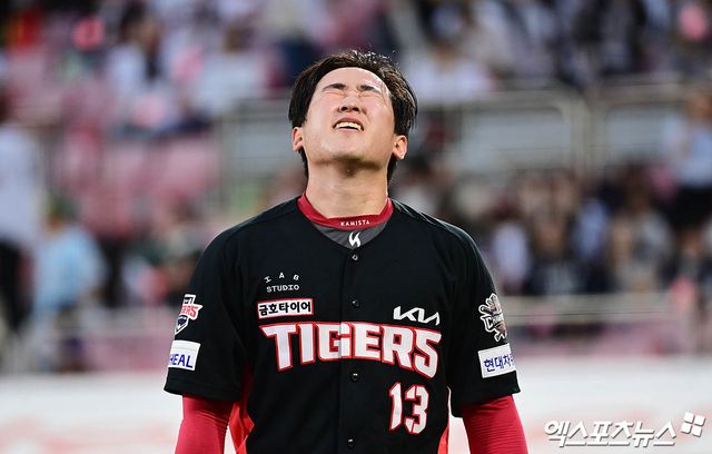 KIA 타이거즈 좌완 윤영철이 20일 수원 KT위즈파크에서 열린 2025 신한 SOL Bank KBO리그 KT 위즈와의 팀 간 4차전에 선발등판,&nbsp;4⅓이닝 3피안타 3볼넷 3탈삼진 3실점을 기록, 패전투수가 됐다. 사진 박지영 기자