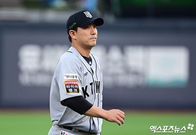 지난 20일 KIA 타이거즈와의 수원 홈 경기에 선발등판, 5⅓이닝 5피안타 1사구 3탈삼진 1실점 호투로 승리투수가 된 KT 위즈 조이현. 사진 엑스포츠뉴스 DB