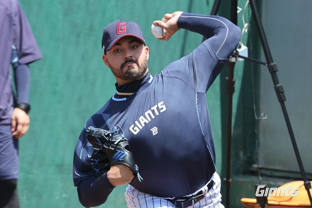 롯데 투수 감보아는 21일 경산볼파크에서 열린 '2025 메디힐 KBO 퓨처스리그' 삼성전에서 선발 등판해 3이닝 무실점 최고 구속 153㎞를 기록했다. 롯데 자이언츠