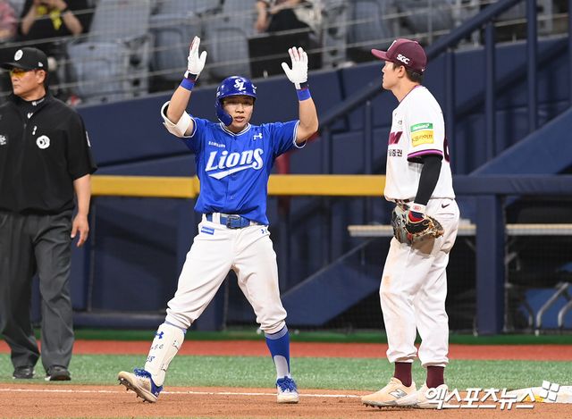 삼성 라이온즈 김지찬이 21일 고척 키움 히어로즈전에서 세리머니하고 있다. 엑스포츠뉴스 고척, 고아라 기자