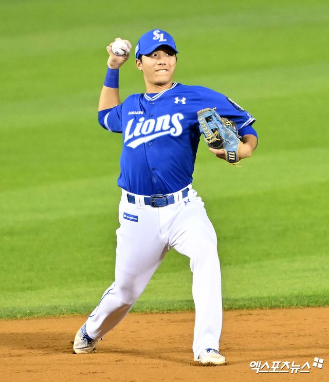 삼성 라이온즈 이재현이 경기에 출전해 수비하고 있다. 엑스포츠뉴스 DB