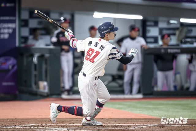 롯데 자이언츠 외야수 윤동희가 지난 25일 대전 한화 이글스전까지 2025 시즌 45경기에서 타율 0.296(162타수 48안타) 3홈런 20타점 2도루 OPS 0.781의 성적을 기록 중이다. 사진 롯데 자이언츠