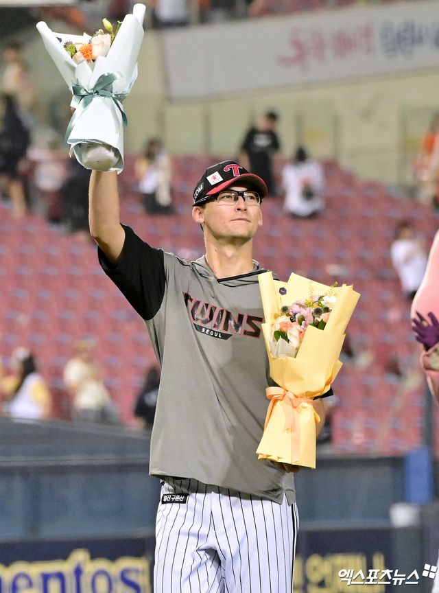 호주 출신 우완 코엔 윈이 28일 서울 잠실야구장에서 열린 2025 신한 SOL Bank KBO리그 한화 이글스와의 경기를 끝으로 LG 트윈스와의 단기 대체 외국인 선수 계약이 만료됐다. 사진 김한준 기자