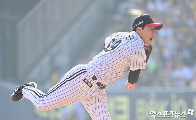 22일 오후 서울 송파구 잠실야구장에서 열린 '2025 신한 SOL Bank KBO리그' 롯데 자이언츠와 LG 트윈스의 경기, 8회초 LG 박명근이 역투하고 있다. 엑스포츠뉴스 DB