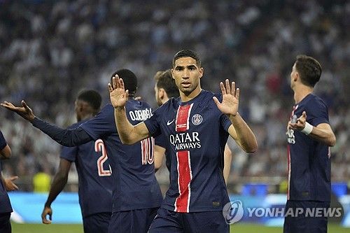 PSG가 1일 독일 뮌헨 알리안츠 아레나에서 열린 2024-2025 유럽축구연맹(UEFA) 챔피언스리그 결승전에서 인터 밀란을 5-0으로 대파했다. PSG 미드필더 이강인은 이날 벤치 대기했으나 출전 시간을 얻진 못했다. 그러나 이번 시즌 리그1, 쿠프 드 프랑스에 이어 UEFA 챔피언스리그까지 우승하면서 아시아 최초로 유러피언 트레블을 일궈냈다. 연합뉴스