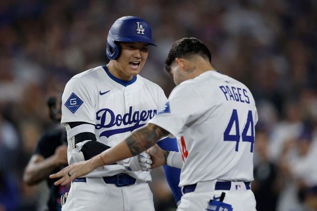 31일 미국 캘리포니아주 로스앤젤레스의 다저스타디움에서 열린 2025 미국프로야구 메이저리그 뉴욕 양키스와 LA 다저스의 경기, 다저스 오타니 쇼헤이가 1번 지명타자로 선발 출전해 멀티홈런 활약을 펼쳤다. AFP 연합뉴스