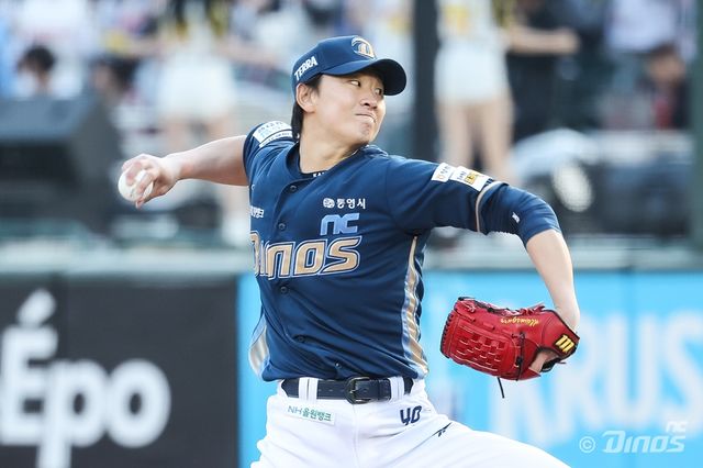 NC 투수 이준혁은 지난 3일 사직구장에서 열린 '2025 신한 SOL Bank KBO 리그' 롯데와 주말 3연전 두 번째 경기에서 구원 등판했다. 생애 첫 1군 등판에서 1⅔이닝 1실점으로 호투해 팀 승리에 보탬이 됐다. NC 다이노스