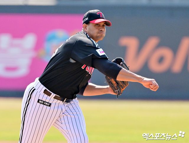 LG 트윈스 요니 치리노스가 경기에 선발 등판해 투구하고 있다. 엑스포츠뉴스 DB