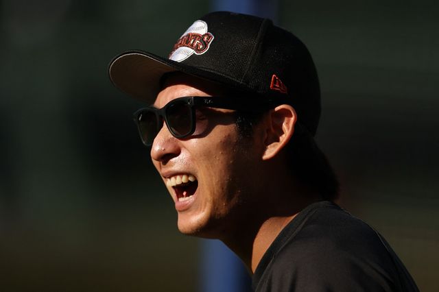 미국 메이저리그 샌프란시스코 자이언츠의 이정후가 7일(한국시간) 미국 일리노이주 시카고 리글리 필드에서 열린 2025 미국 메이저리그(MLB) 시카고 컵스와의 원정경기에 3번 타자 겸 중견수로 선발 출전, 시즌 4호 홈런 포함 3안타를 몰아치고 팀 승리를 이끌었다. 사진 연합뉴스