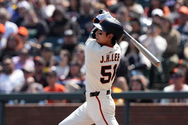 샌프란시스코 자이언츠 이정후가 메이저리그 경기에 출전해 타격하고 있다. REUTERS 연합뉴스